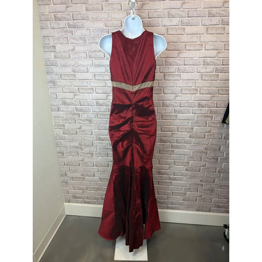 XCape Dress, Maroon, 8, Used - Excellent